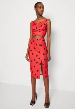 Wal G Valentines Heart Crop - Top - Red/Black -Wal G. f0ca95bbeeb6415586a5ce9a868f10ea