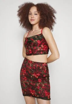 Wal G Peppy Skirt - Minirok - Red/Black 9 Wal G Peppy Skirt - Minirok - Red/Black -Wal G. f27c9ba37a1d473999bd13e82d4dcf76