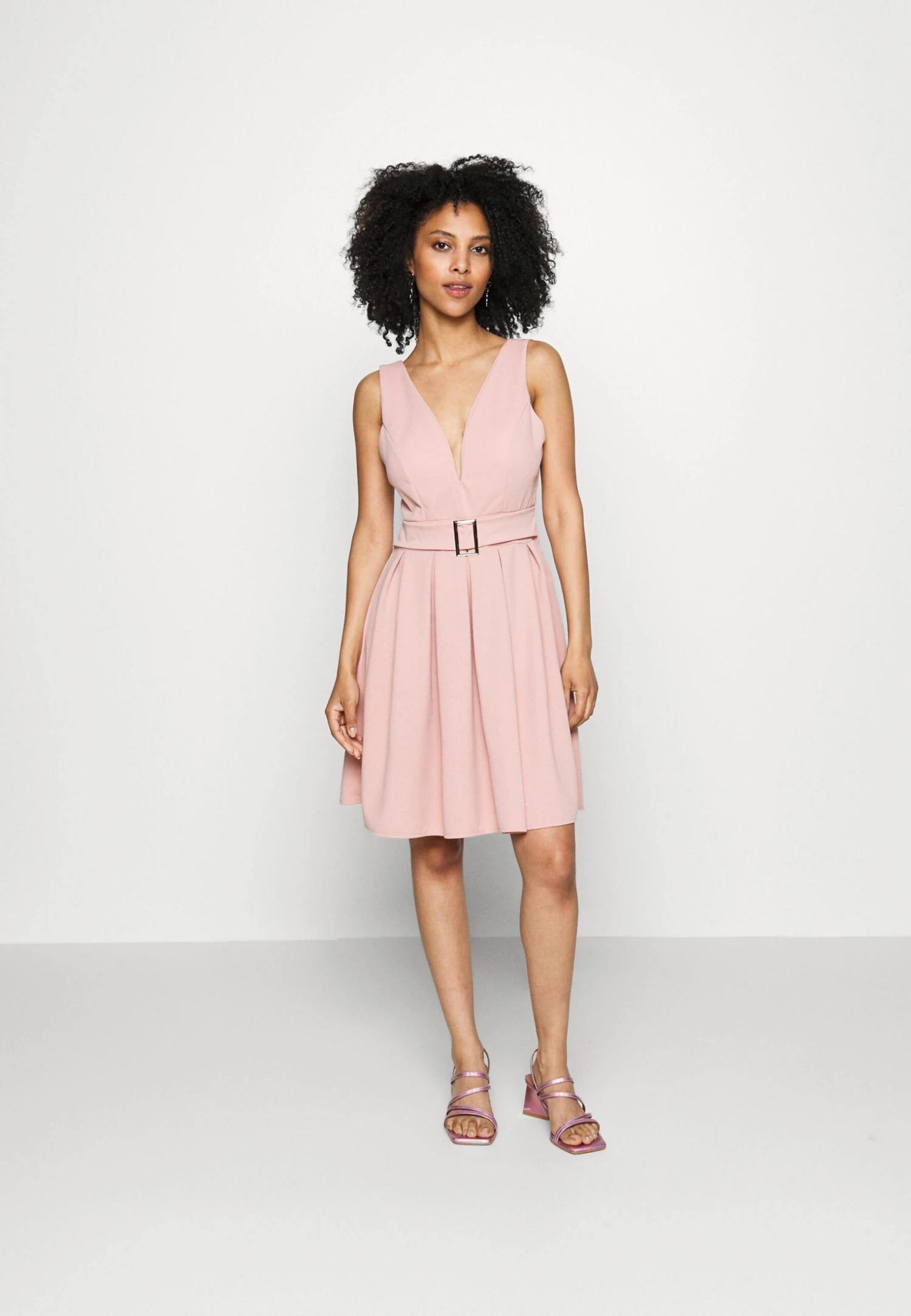 Debbie Buckle Skater Dress - Cocktailjurk - Blush Pink 2 Debbie Buckle Skater Dress - Cocktailjurk - Blush Pink - Afbeelding 2