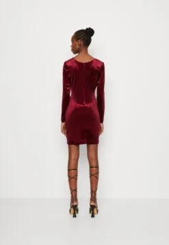 Wal G Valentines Dolly Cut Out Mini - Cocktailjurk - Wine 8 Wal G Valentines Dolly Cut Out Mini - Cocktailjurk - Wine -Wal G. fe276990cefe4f678c7dd0fd7e18ed2c