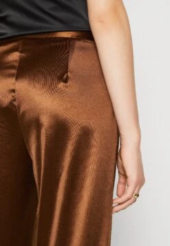 Wal G Charlie Trouser - Broek - Chocolate Brown 9 Wal G Charlie Trouser - Broek - Chocolate Brown -Wal G. fe68c58523864e8eb20cfafc93eb8d27