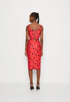 Wal G Valentines Heart Crop - Top - Red/Black -Wal G. fea9f832605c4ec5b290cd0048ae0cb3